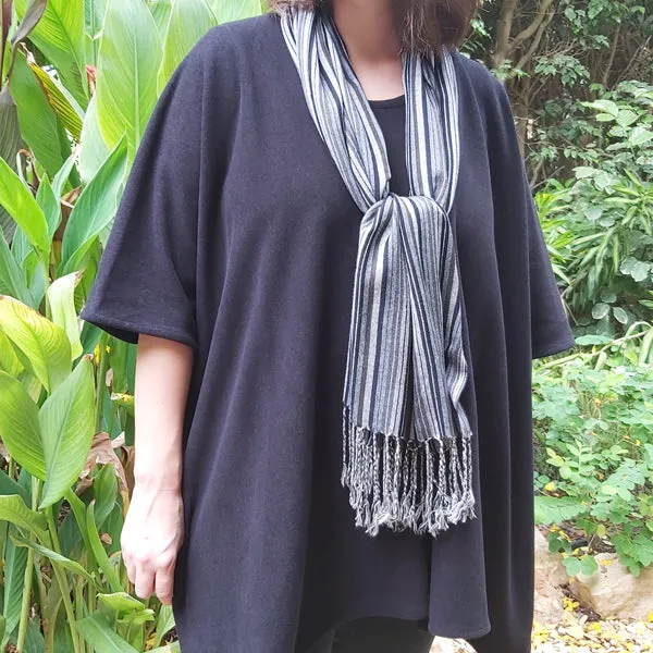 23CW5 Scarf Poncho - free size