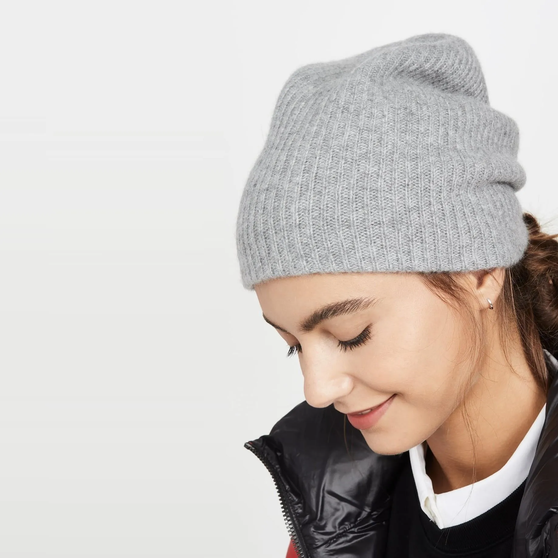 Cashmere Plush Rib Beanie (Grey Heather)