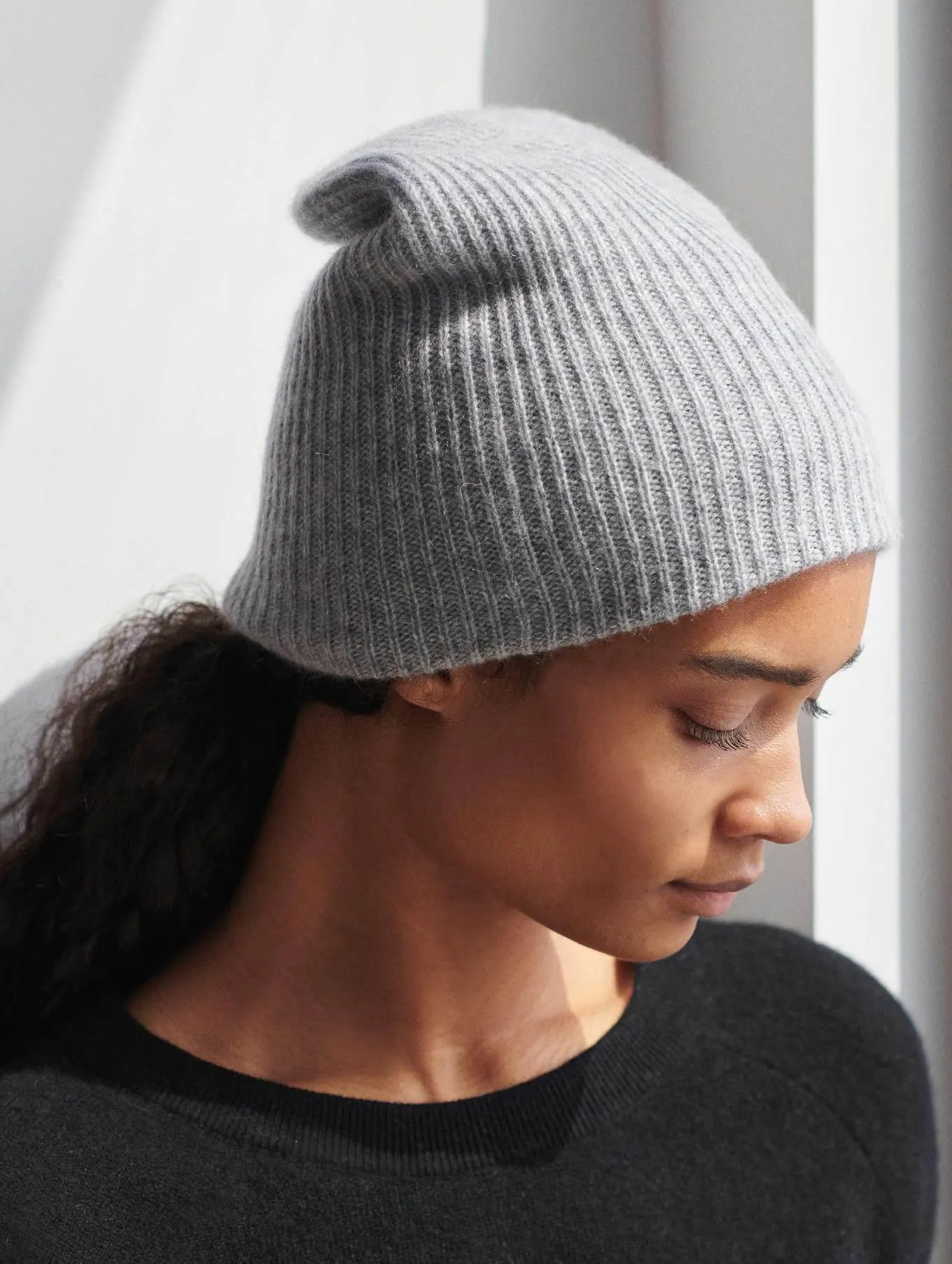 Cashmere Plush Rib Beanie (Grey Heather)