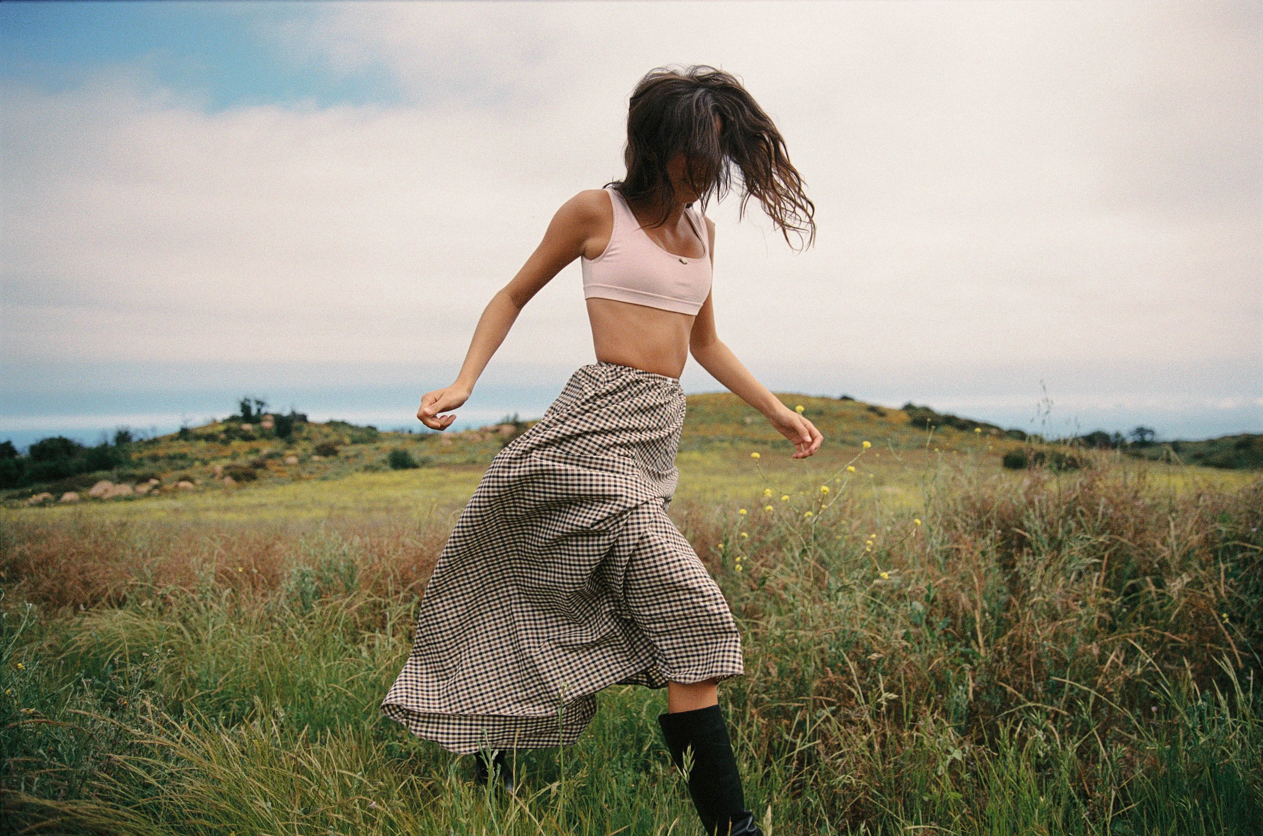 DREAM SKIRT IN TAN GINGHAM