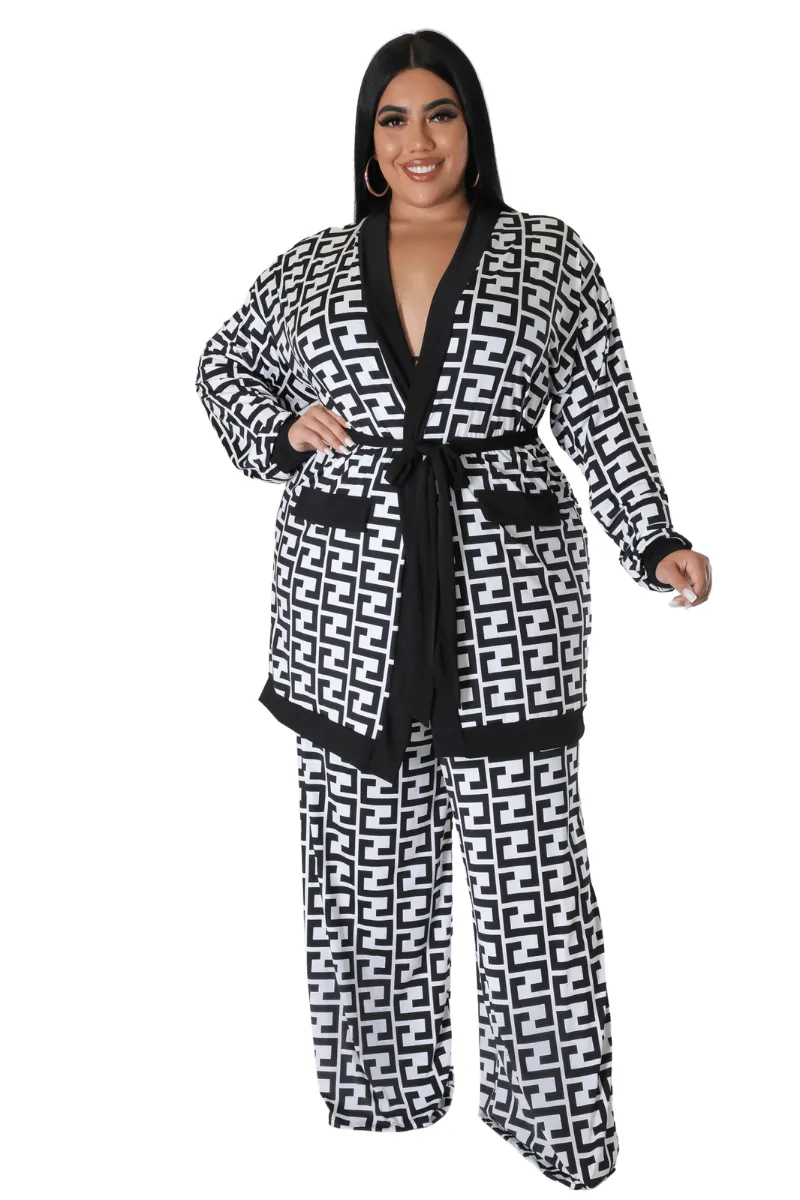 Final Sale Plus Size Flocked Plaid 3pc Triangle Top, Maxi Cardigan and Pants Set in Black and White Maze Print