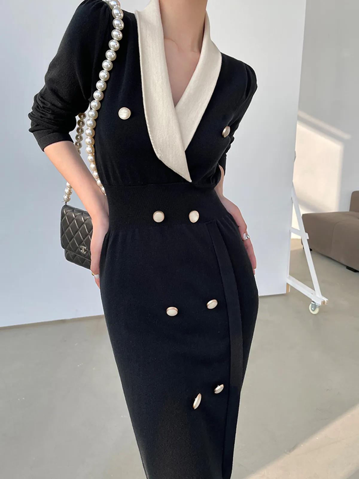 Long-Sleeve V-Neck Dress With Shawl collar