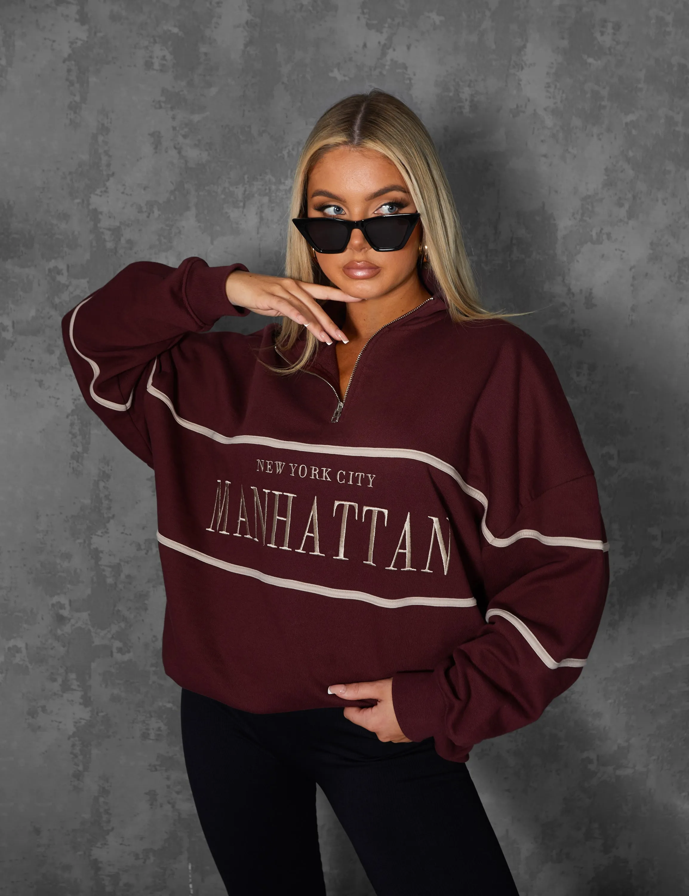 MANHATTAN SLOGAN HALF ZIP PULLOVER SWEATSHIRT BURGUNDY