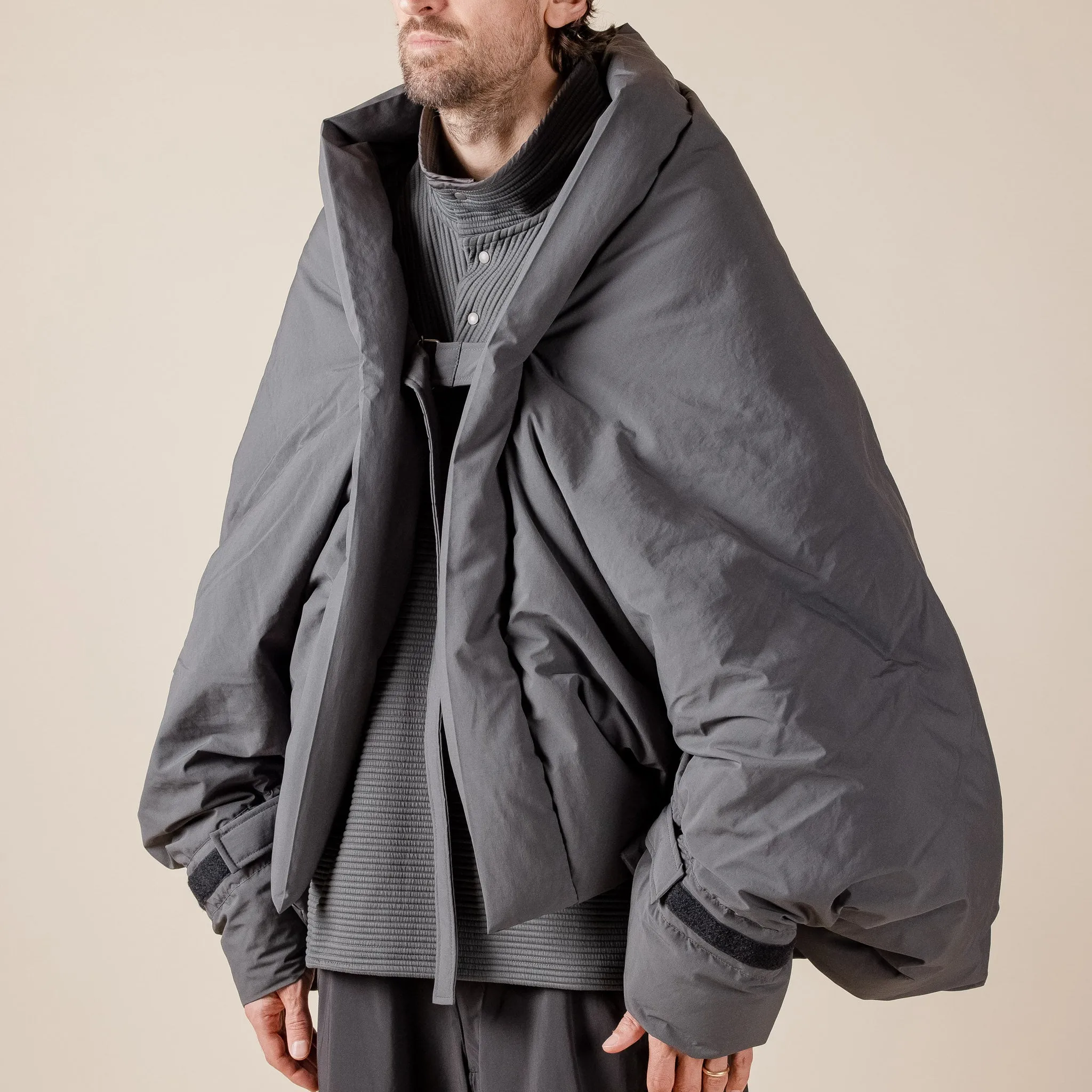 Meanswhile - Down Blanket Jacket MW-JKT23212 - Charcoal Grey