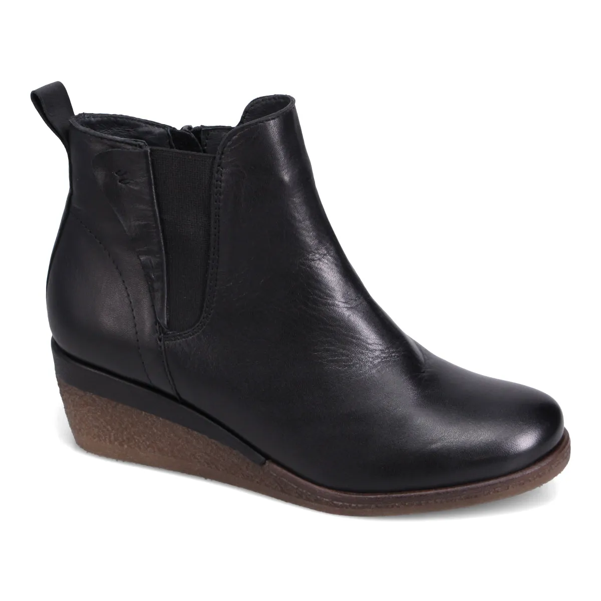 Merrit Wedge Boot