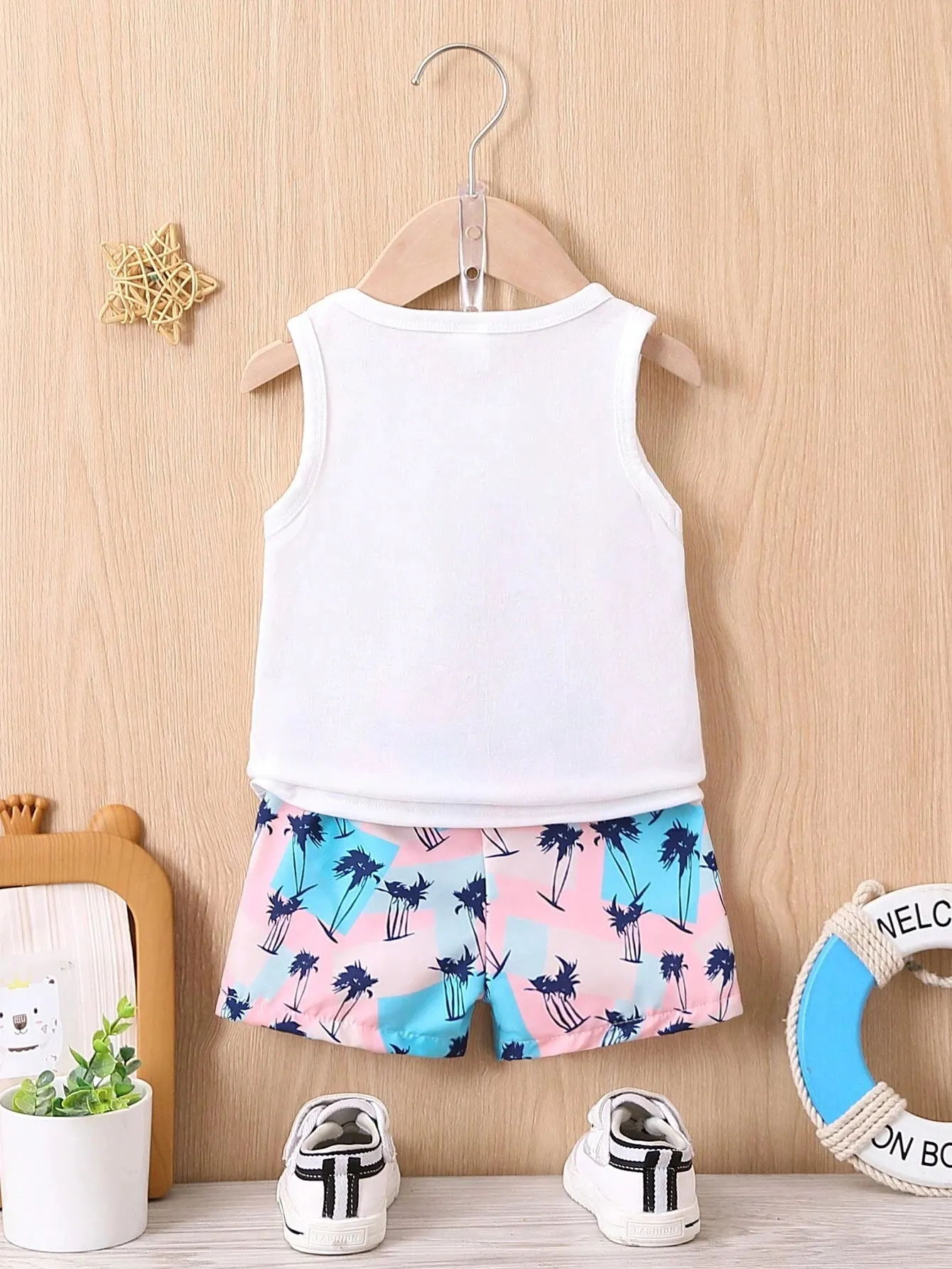 SHEIN Baby Boy Coconut Tree Print Tank Top & Shorts