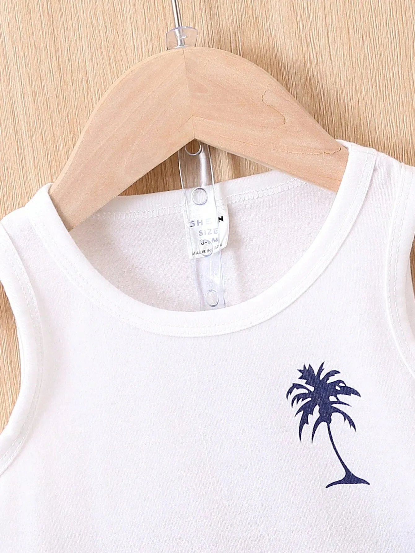 SHEIN Baby Boy Coconut Tree Print Tank Top & Shorts