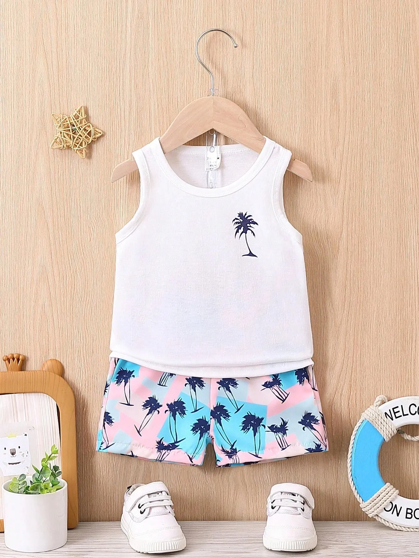 SHEIN Baby Boy Coconut Tree Print Tank Top & Shorts