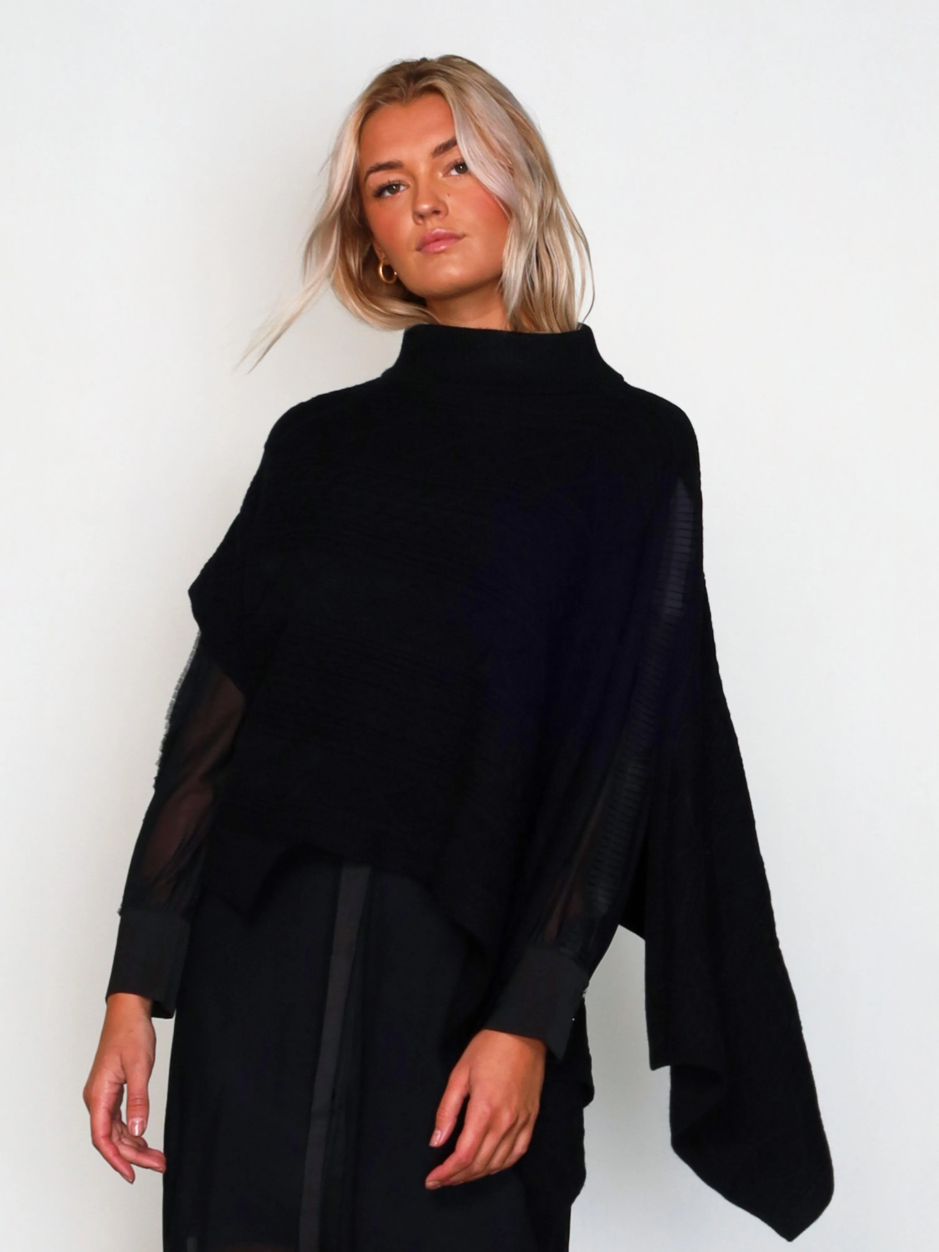 VILNA knit poncho - Black