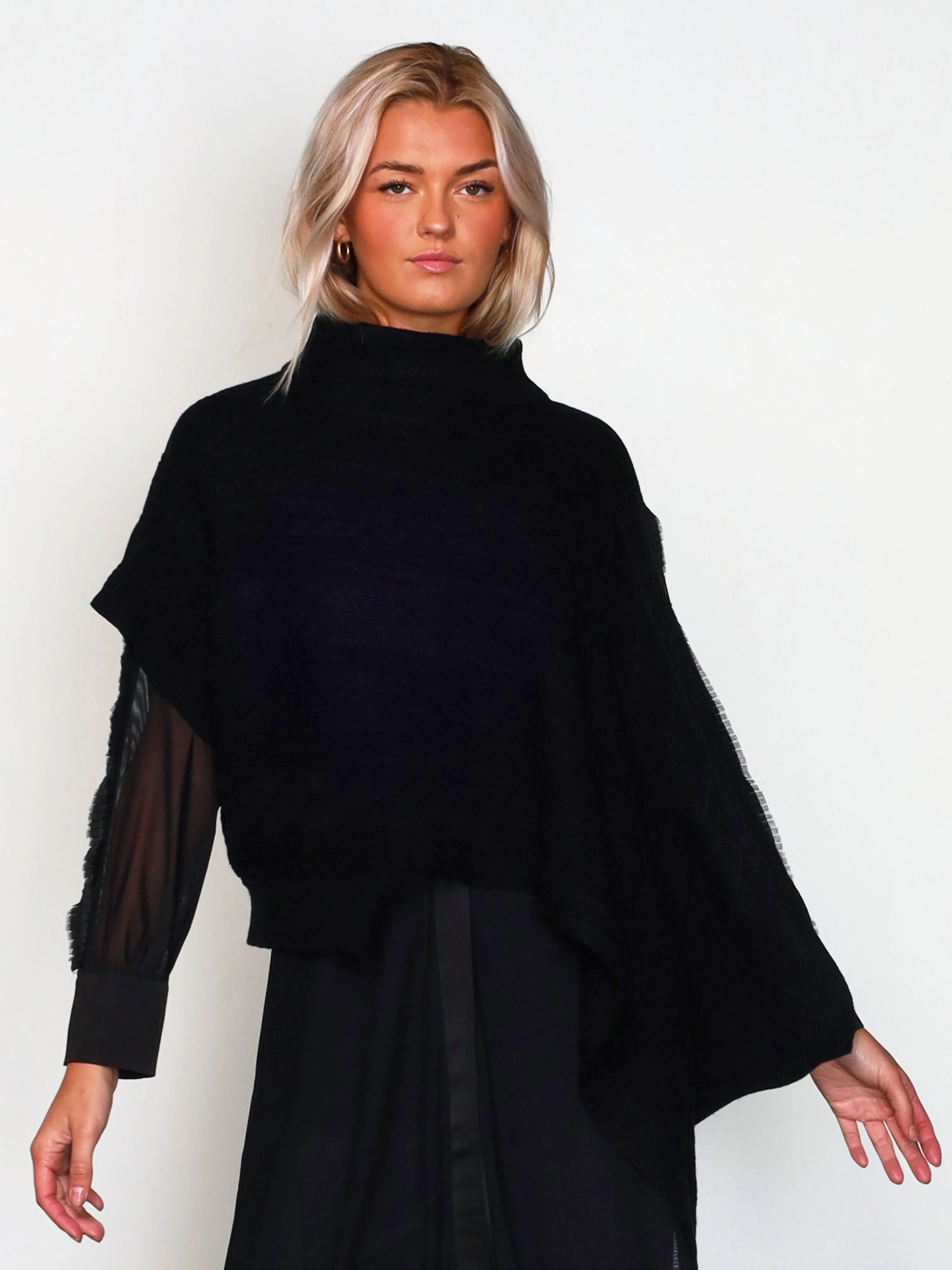 VILNA knit poncho - Black